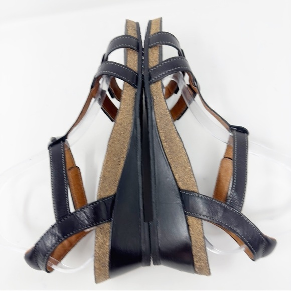 TAOS Wanderer Wedge Sandals - Picture 5 of 10